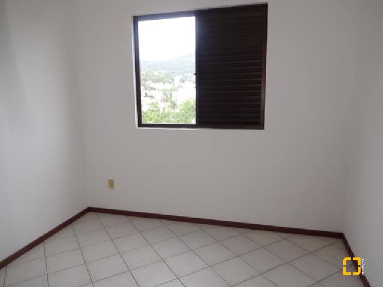 Apartamento com 77m², 3 quartos (sendo 1 suíte), 1 garagem, no bairro Trindade em Florianópolis