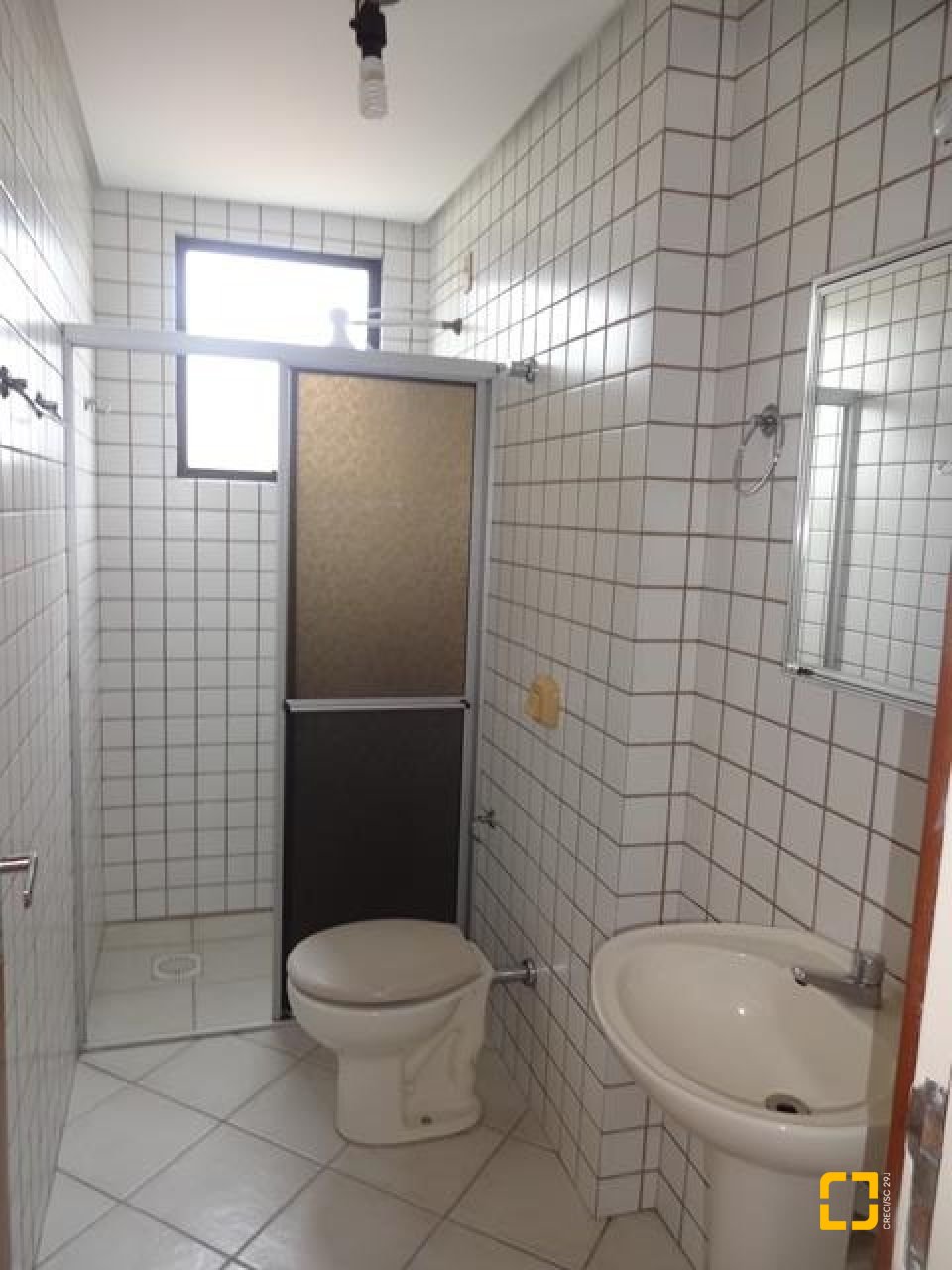 Apartamento com 77m², 3 quartos (sendo 1 suíte), 1 garagem, no bairro Trindade em Florianópolis