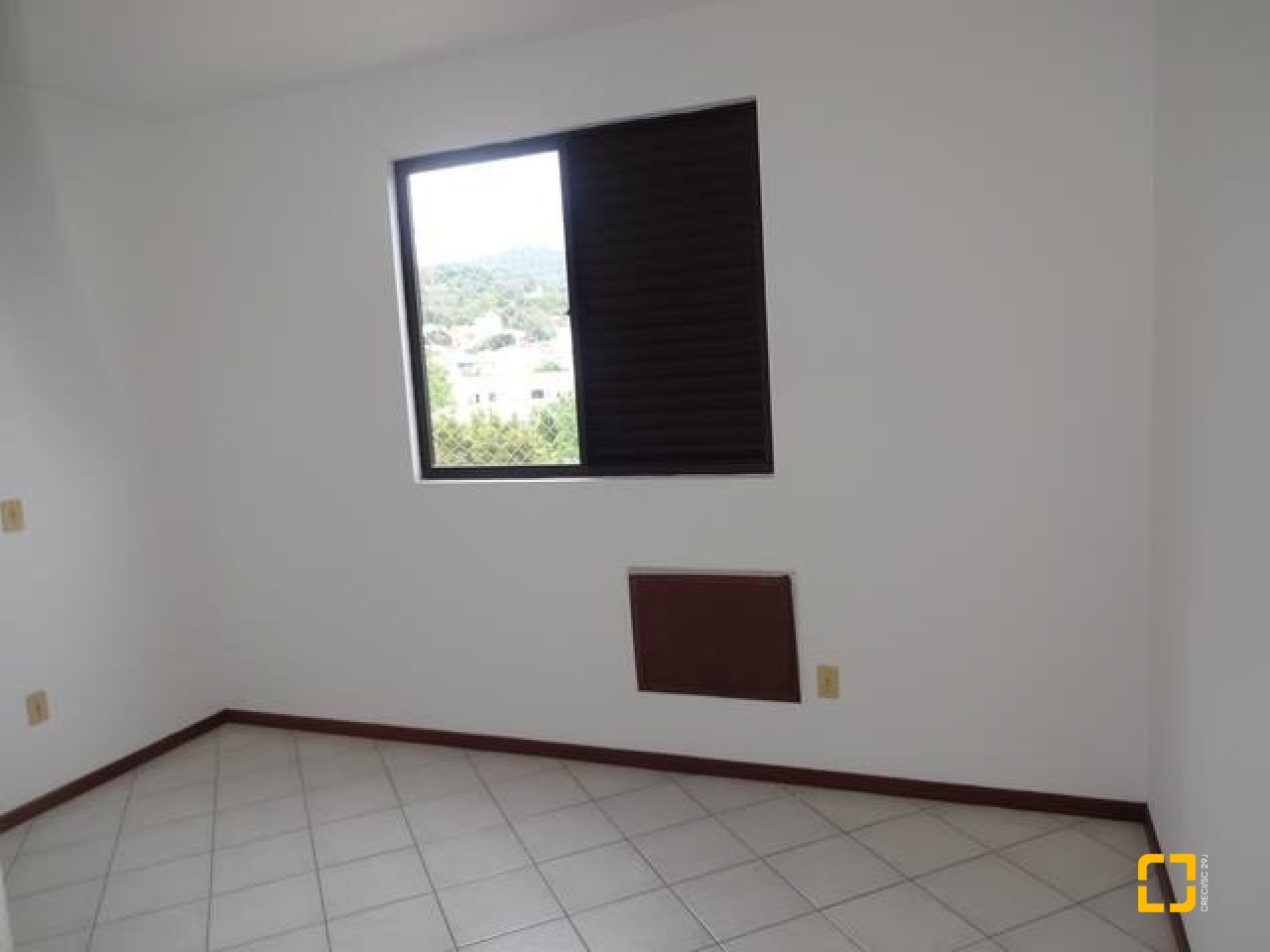Apartamento com 77m², 3 quartos (sendo 1 suíte), 1 garagem, no bairro Trindade em Florianópolis