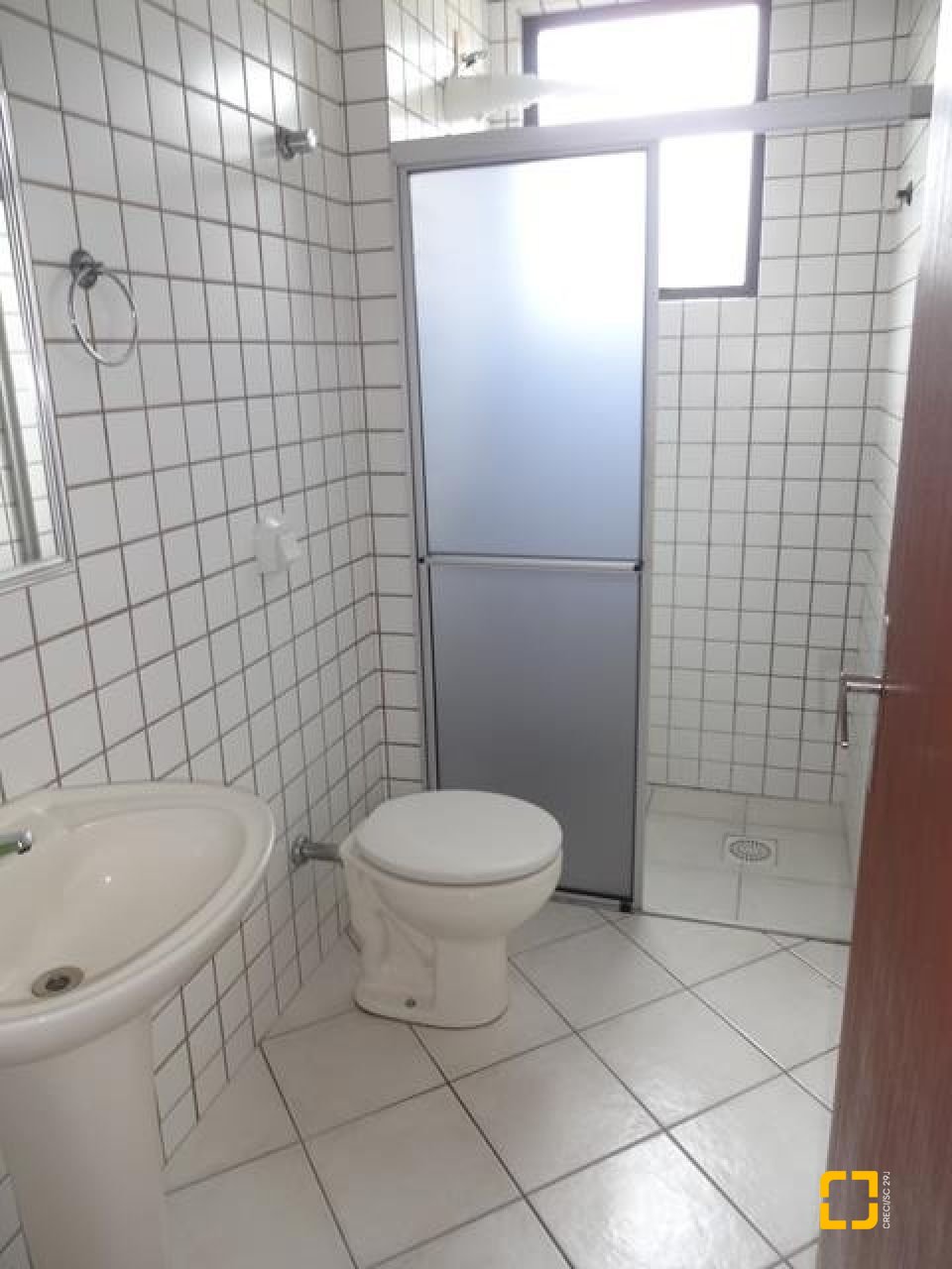 Apartamento com 77m², 3 quartos (sendo 1 suíte), 1 garagem, no bairro Trindade em Florianópolis