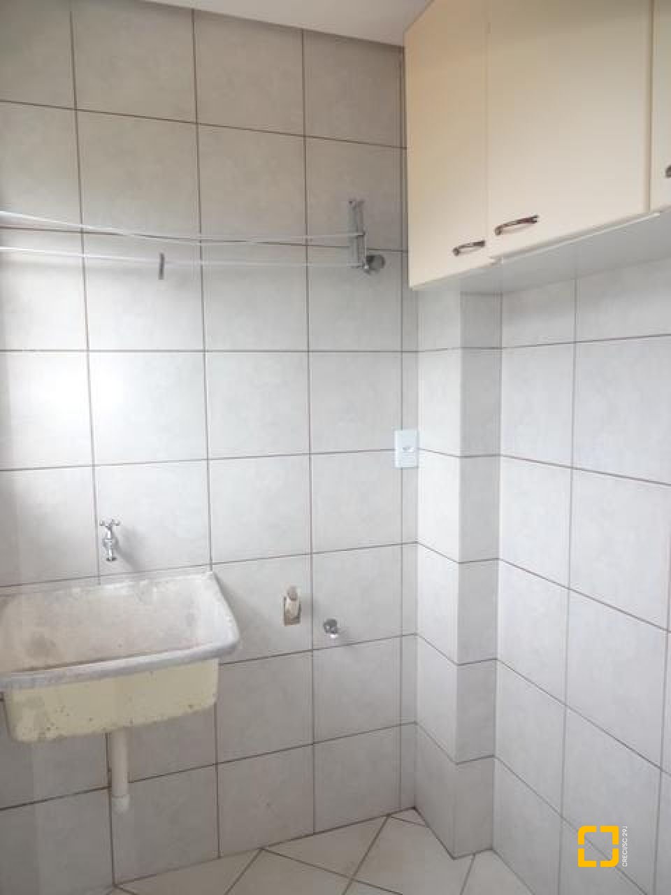 Apartamento com 77m², 3 quartos (sendo 1 suíte), 1 garagem, no bairro Trindade em Florianópolis
