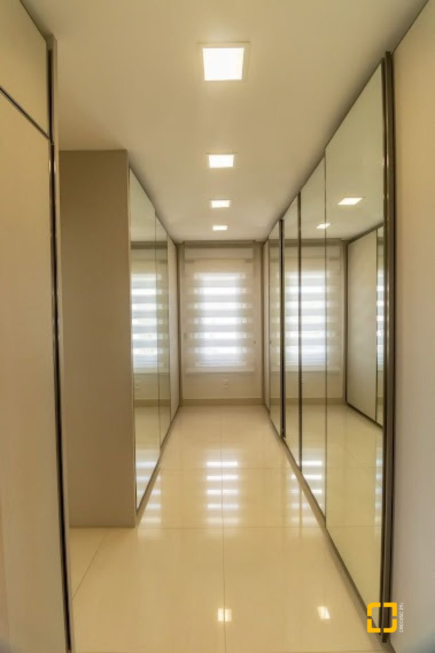 Casa com 470m², 8 quartos (sendo 4 suítes), 4 garagens, no bairro Jurerê Internacional em Florianópolis