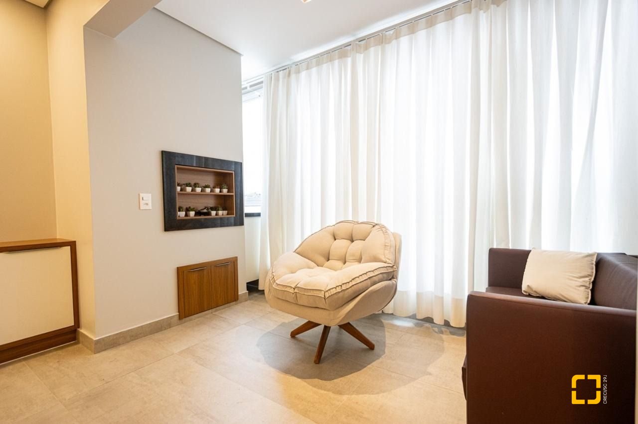 Apartamento com 151m², 6 quartos (sendo 3 suítes), 2 garagens, no bairro Cachoeira do Bom Jesus em Florianópolis