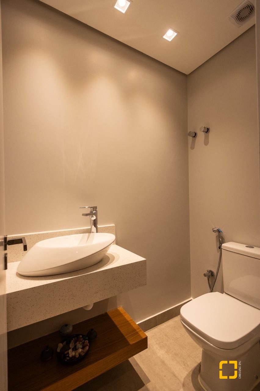 Apartamento com 151m², 6 quartos (sendo 3 suítes), 2 garagens, no bairro Cachoeira do Bom Jesus em Florianópolis
