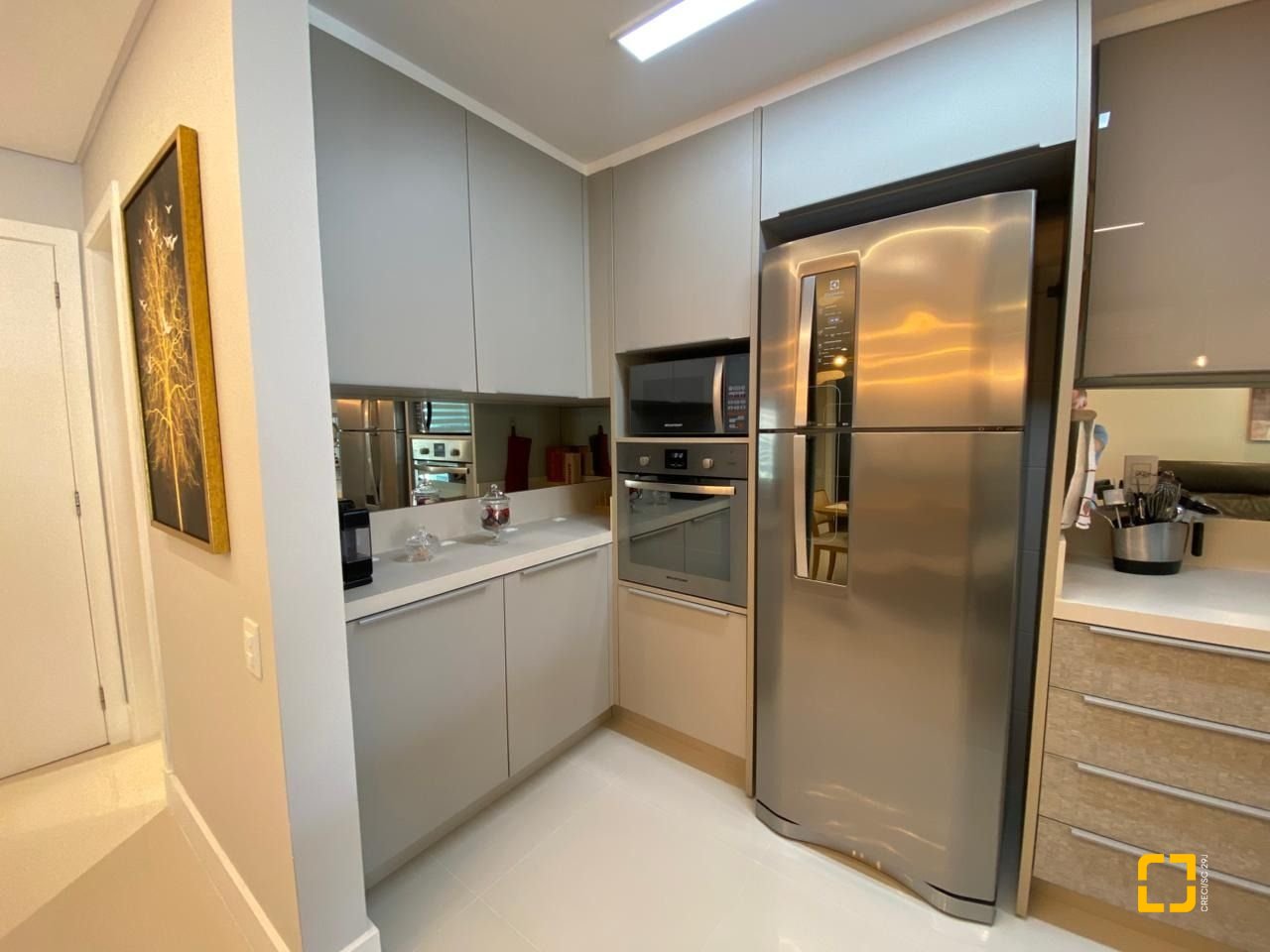 Apartamento com 101m², 4 quartos (sendo 2 suítes), 1 garagem, no bairro Centro em Florianópolis