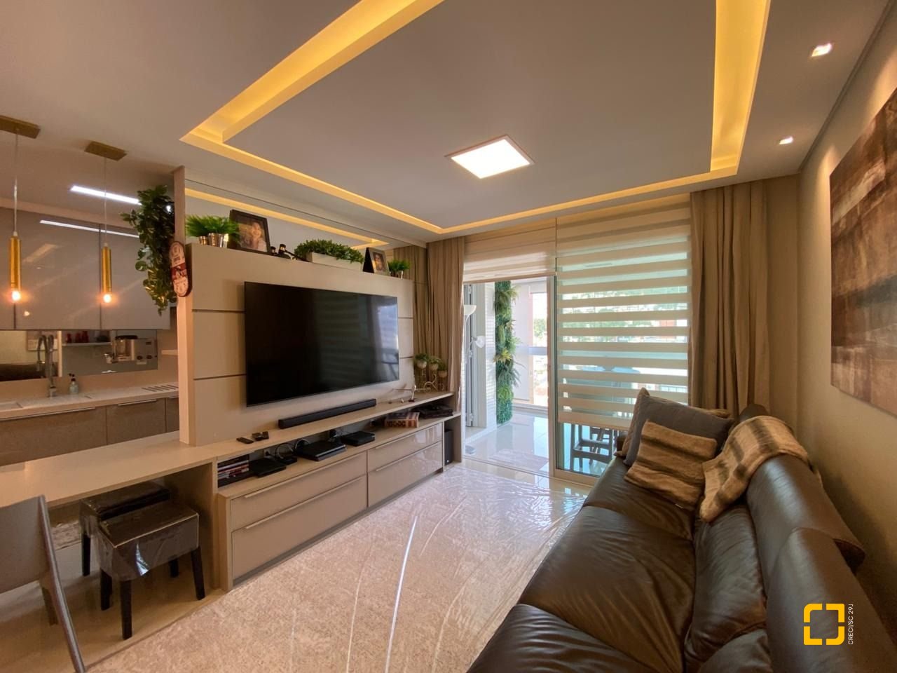 Apartamento com 101m², 4 quartos (sendo 2 suítes), 1 garagem, no bairro Centro em Florianópolis