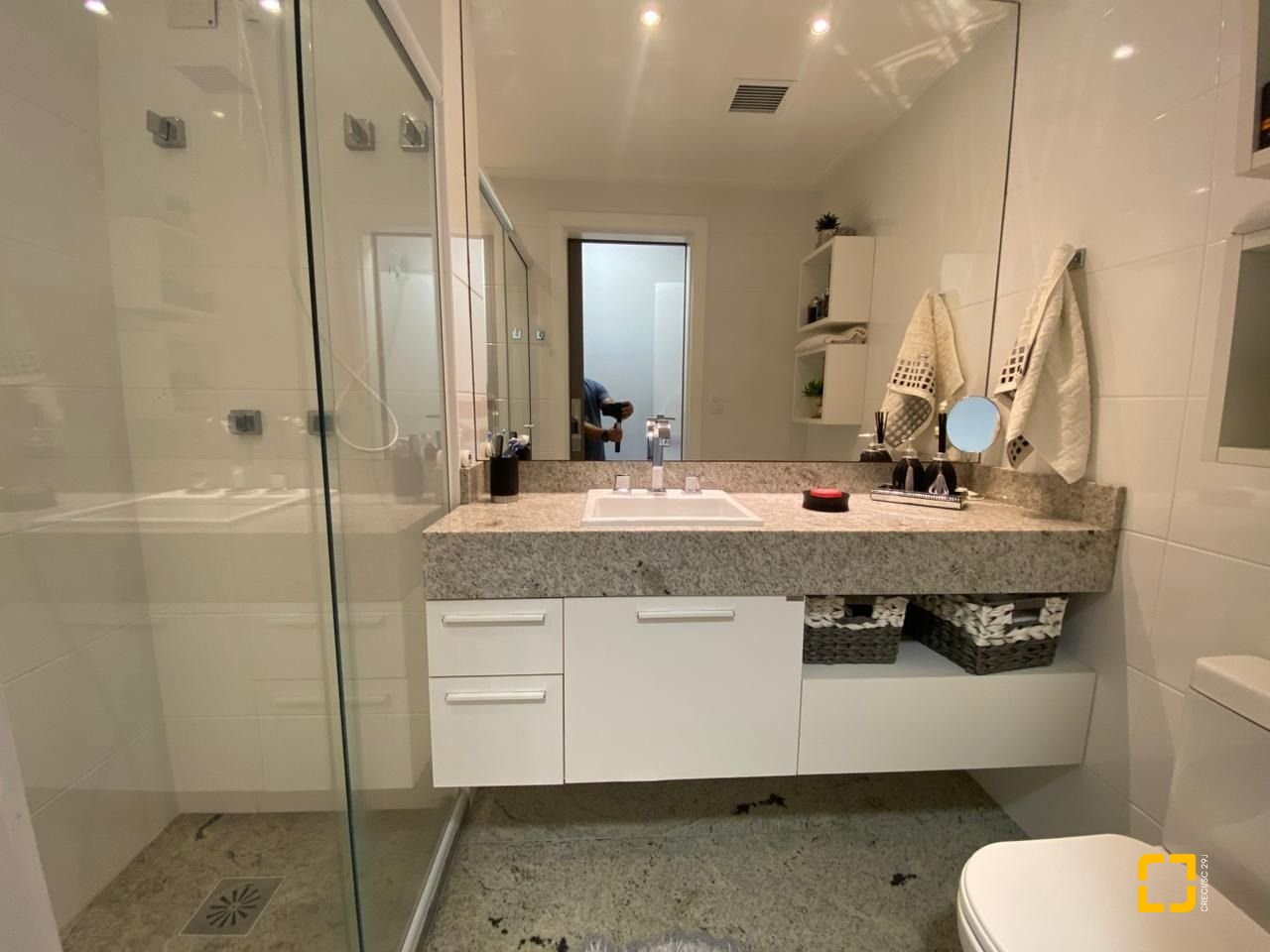 Apartamento com 101m², 4 quartos (sendo 2 suítes), 1 garagem, no bairro Centro em Florianópolis