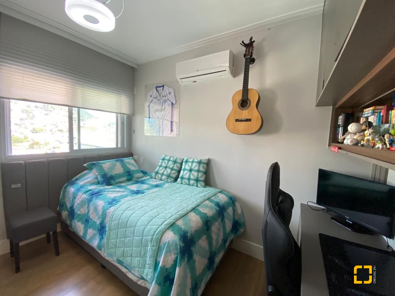 Apartamento com 101m², 4 quartos (sendo 2 suítes), 1 garagem, no bairro Centro em Florianópolis