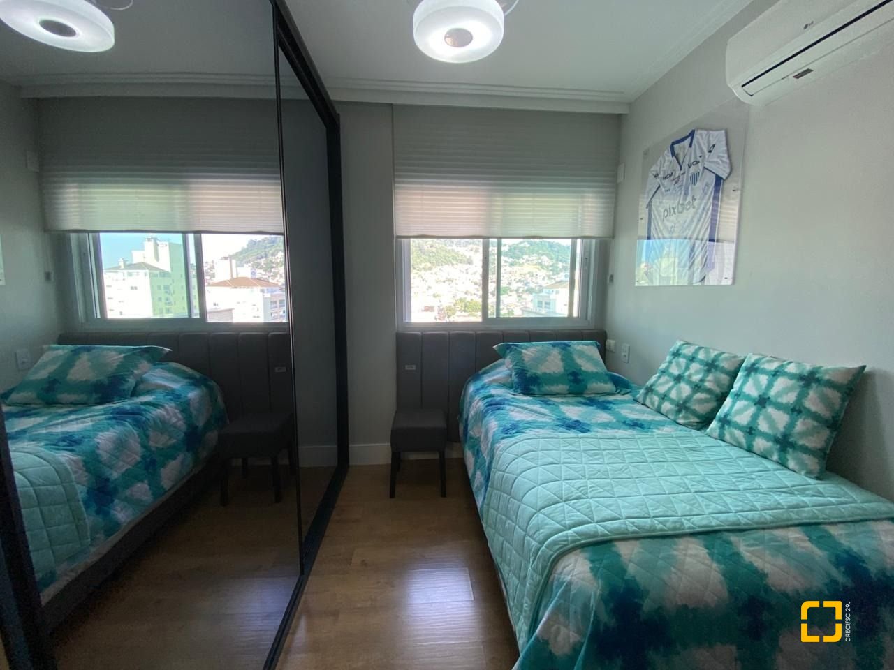 Apartamento com 101m², 4 quartos (sendo 2 suítes), 1 garagem, no bairro Centro em Florianópolis
