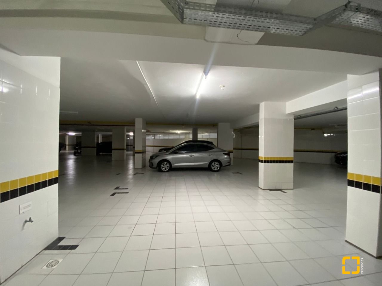 Apartamento com 101m², 4 quartos (sendo 2 suítes), 1 garagem, no bairro Centro em Florianópolis