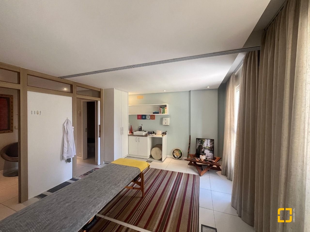Sala com 35m², 1 garagem, no bairro Trindade em Florianópolis