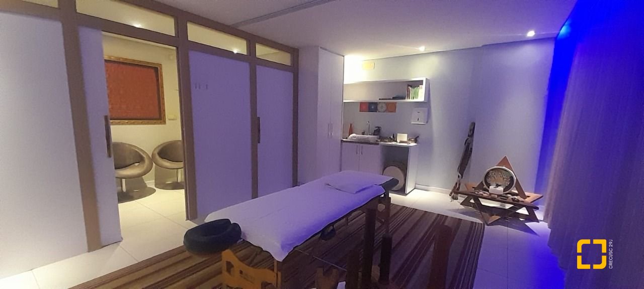 Sala com 35m², 1 garagem, no bairro Trindade em Florianópolis