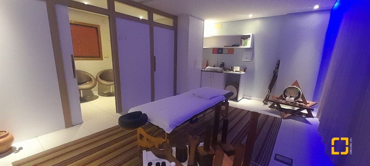 Sala com 35m², 1 garagem, no bairro Trindade em Florianópolis