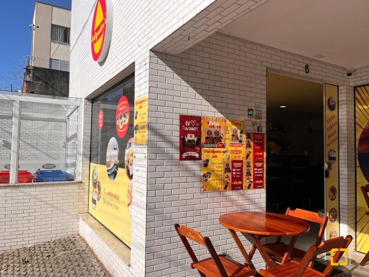 Loja com 56m², no bairro Kobrasol em São José