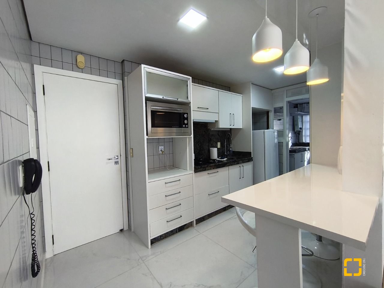 Apartamento com 120m², 4 quartos (sendo 1 suíte), 2 garagens, no bairro Centro em Florianópolis
