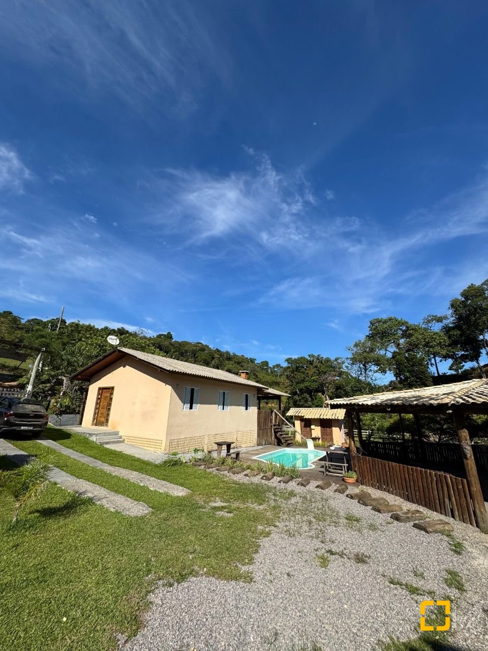 Sítio com 200m², no bairro Potecas em São José