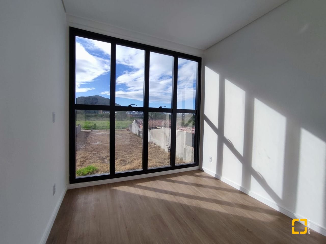 Apartamento com 51m², 2 quartos, 1 garagem, no bairro Ingleses em Florianópolis