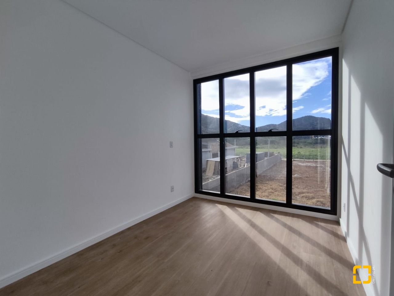 Apartamento com 51m², 2 quartos, 1 garagem, no bairro Ingleses em Florianópolis
