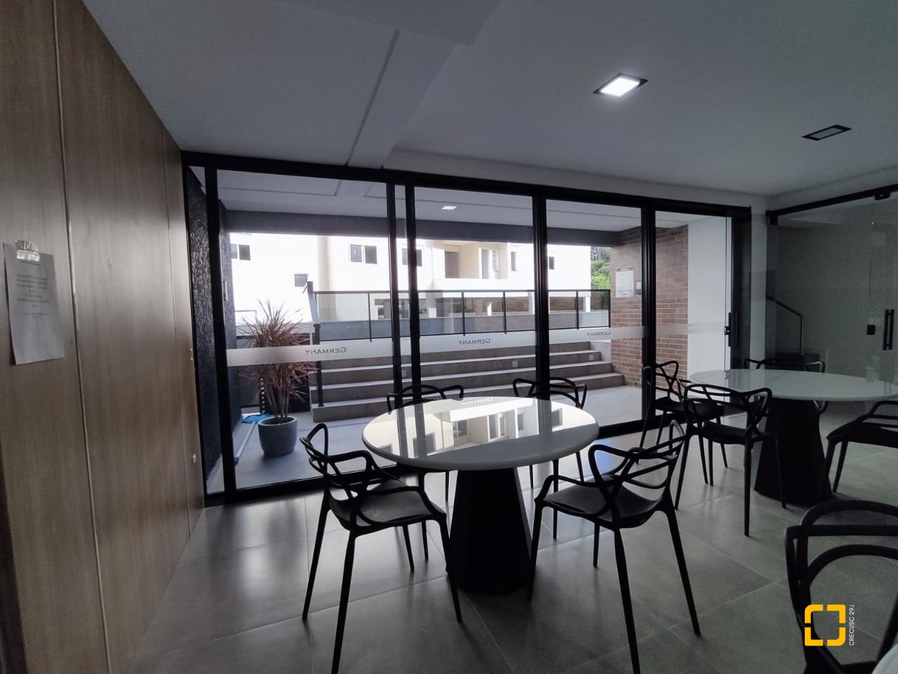 Apartamento com 49m², 2 quartos, 1 garagem, no bairro Ingleses em Florianópolis