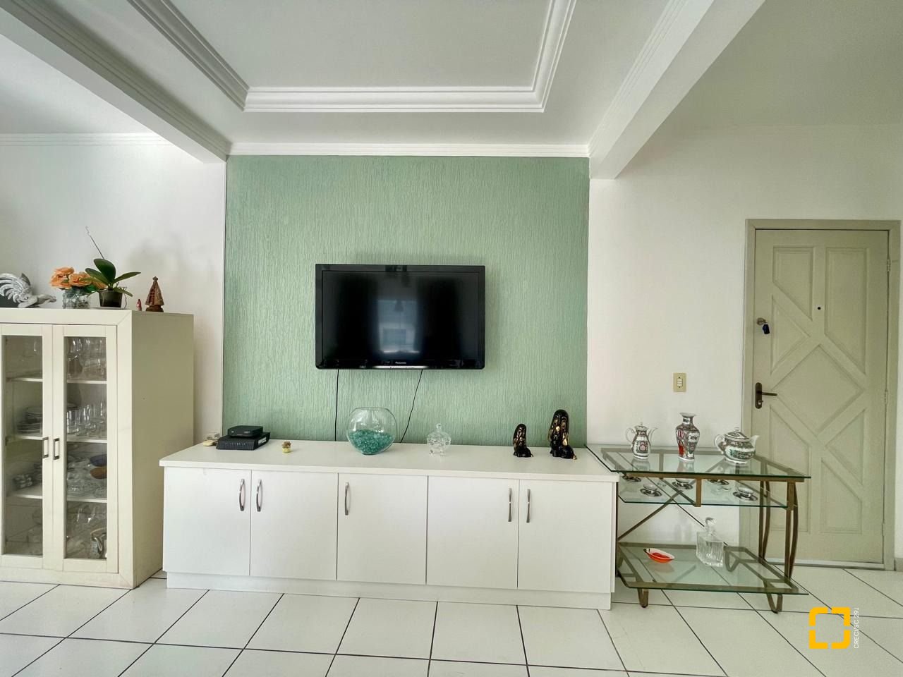 Apartamento com 92m², 5 quartos (sendo 2 suítes), 1 garagem, no bairro Ingleses em Florianópolis