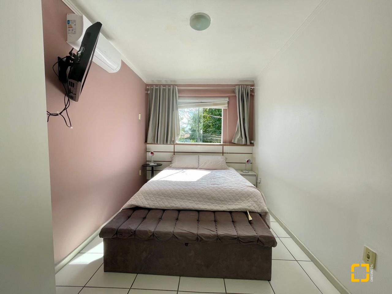 Apartamento com 92m², 5 quartos (sendo 2 suítes), 1 garagem, no bairro Ingleses em Florianópolis
