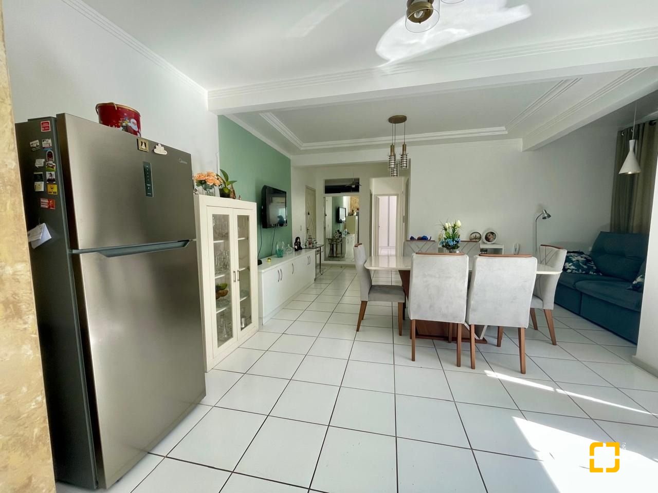 Apartamento com 92m², 5 quartos (sendo 2 suítes), 1 garagem, no bairro Ingleses em Florianópolis