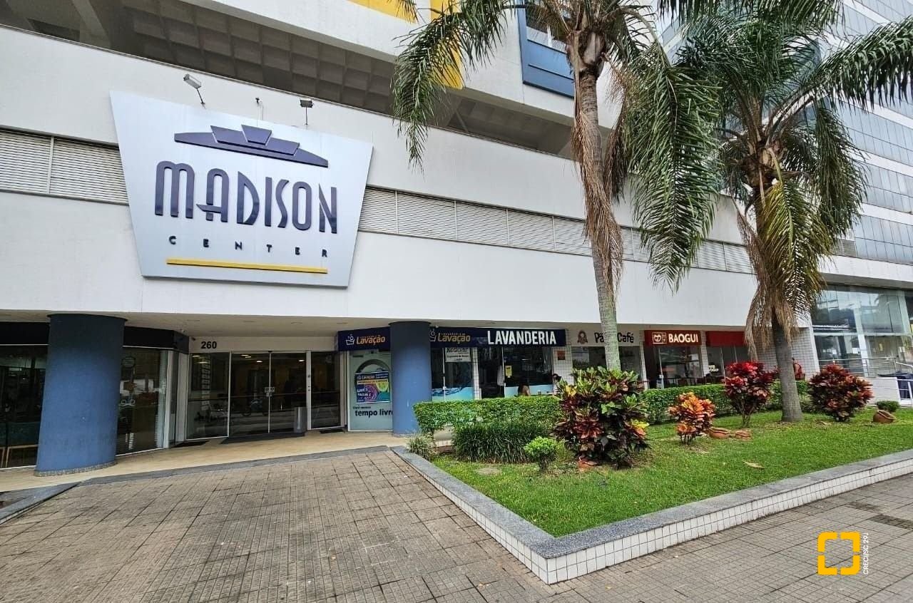 Sala com 23m², 1 garagem, no bairro Carvoeira em Florianópolis