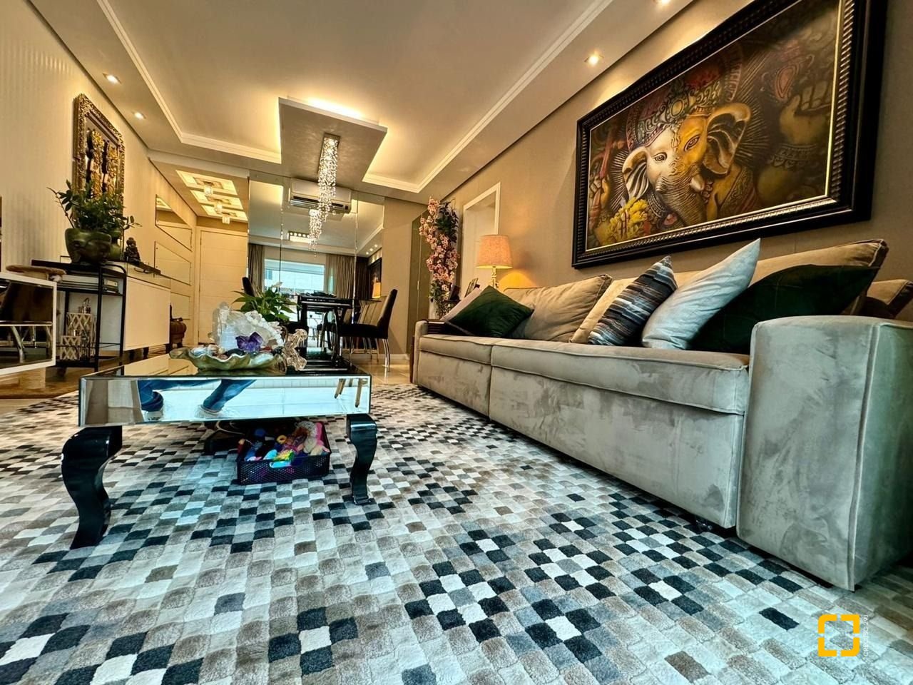 Apartamento com 109m², 4 quartos (sendo 1 suíte), 2 garagens, no bairro Jardim Atlântico em Florianópolis