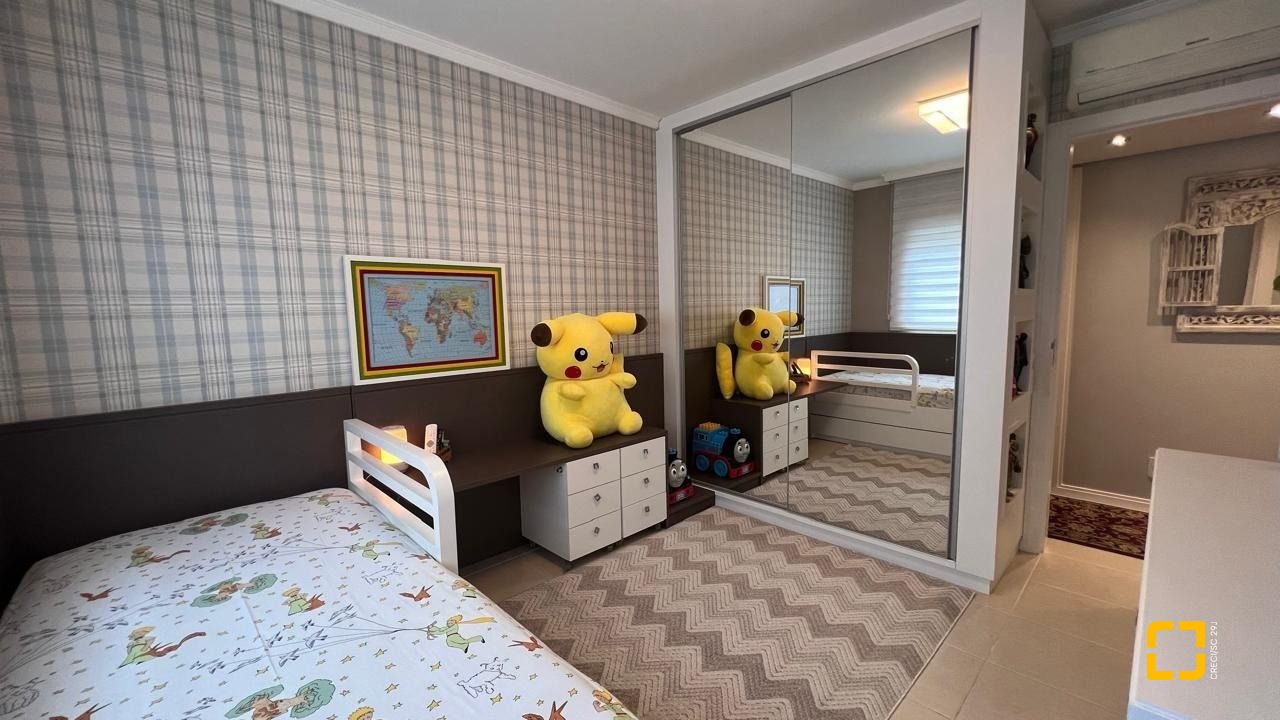 Apartamento com 109m², 4 quartos (sendo 1 suíte), 2 garagens, no bairro Jardim Atlântico em Florianópolis