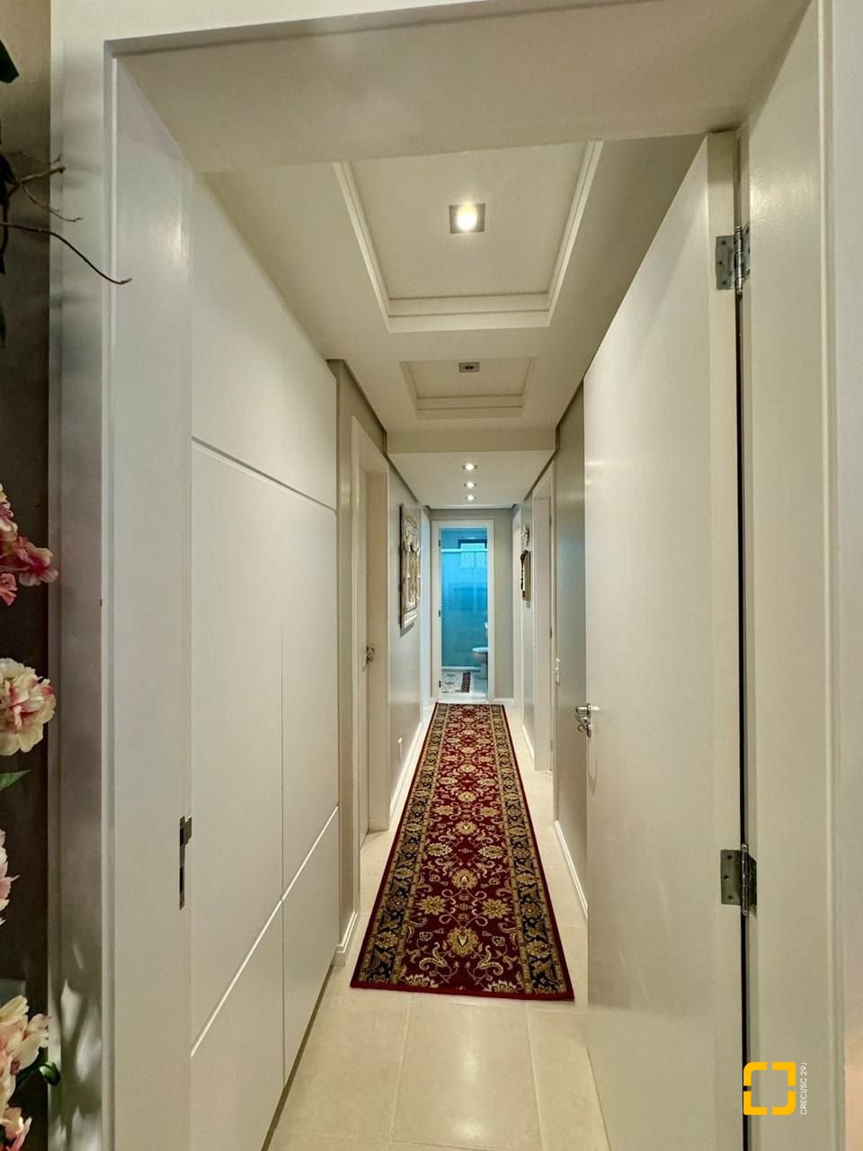 Apartamento com 109m², 4 quartos (sendo 1 suíte), 2 garagens, no bairro Jardim Atlântico em Florianópolis