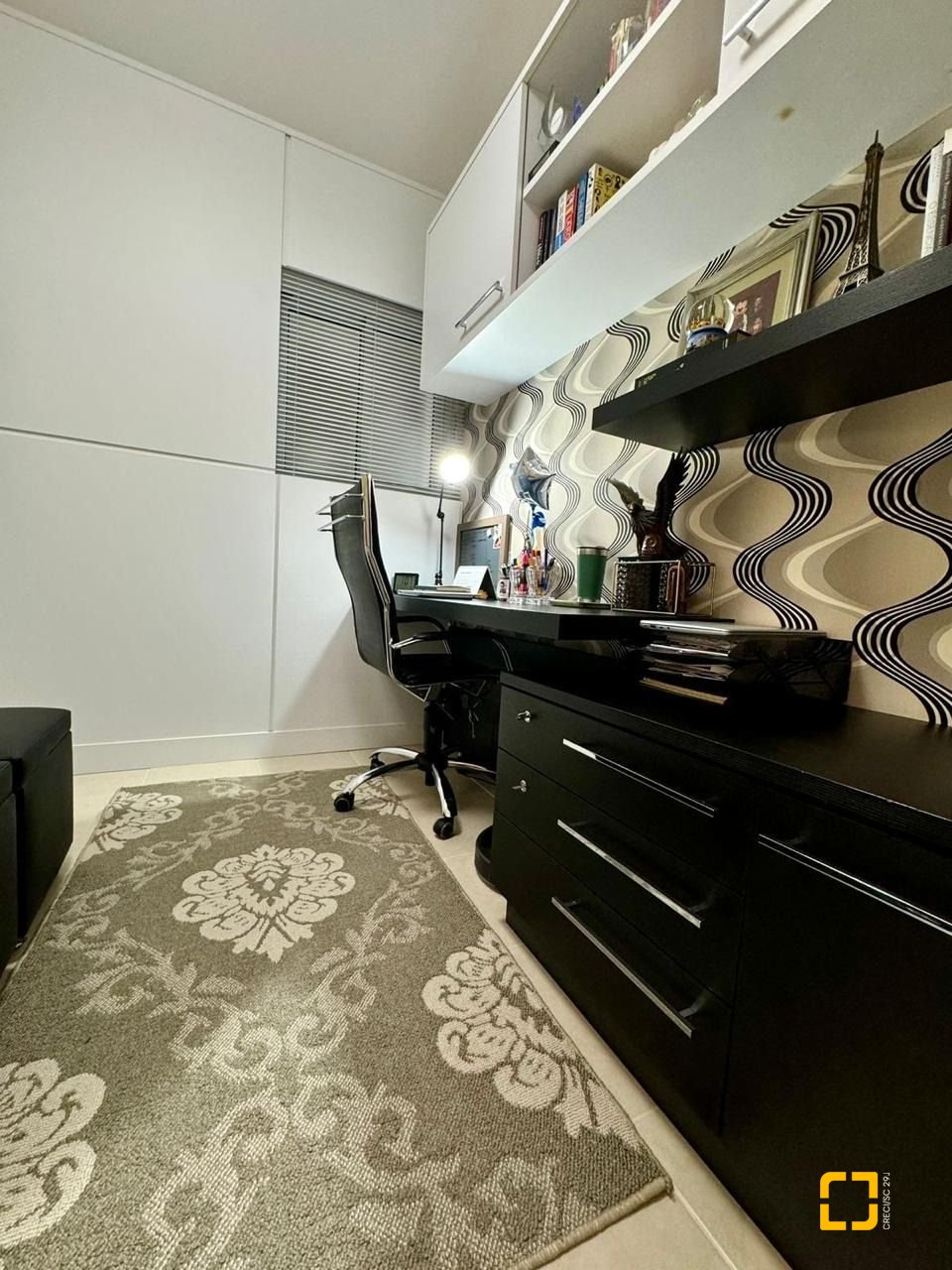 Apartamento com 109m², 4 quartos (sendo 1 suíte), 2 garagens, no bairro Jardim Atlântico em Florianópolis