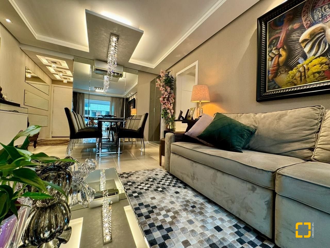 Apartamento com 109m², 4 quartos (sendo 1 suíte), 2 garagens, no bairro Jardim Atlântico em Florianópolis