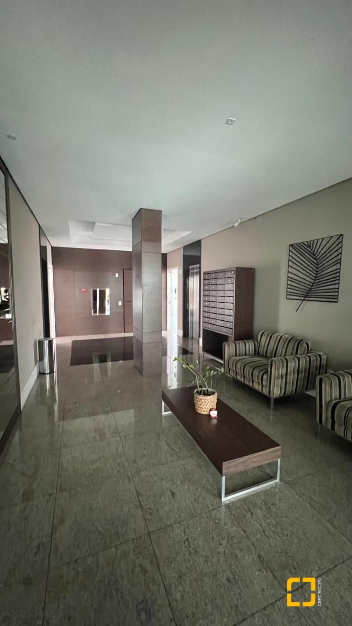 Apartamento com 109m², 4 quartos (sendo 1 suíte), 2 garagens, no bairro Jardim Atlântico em Florianópolis
