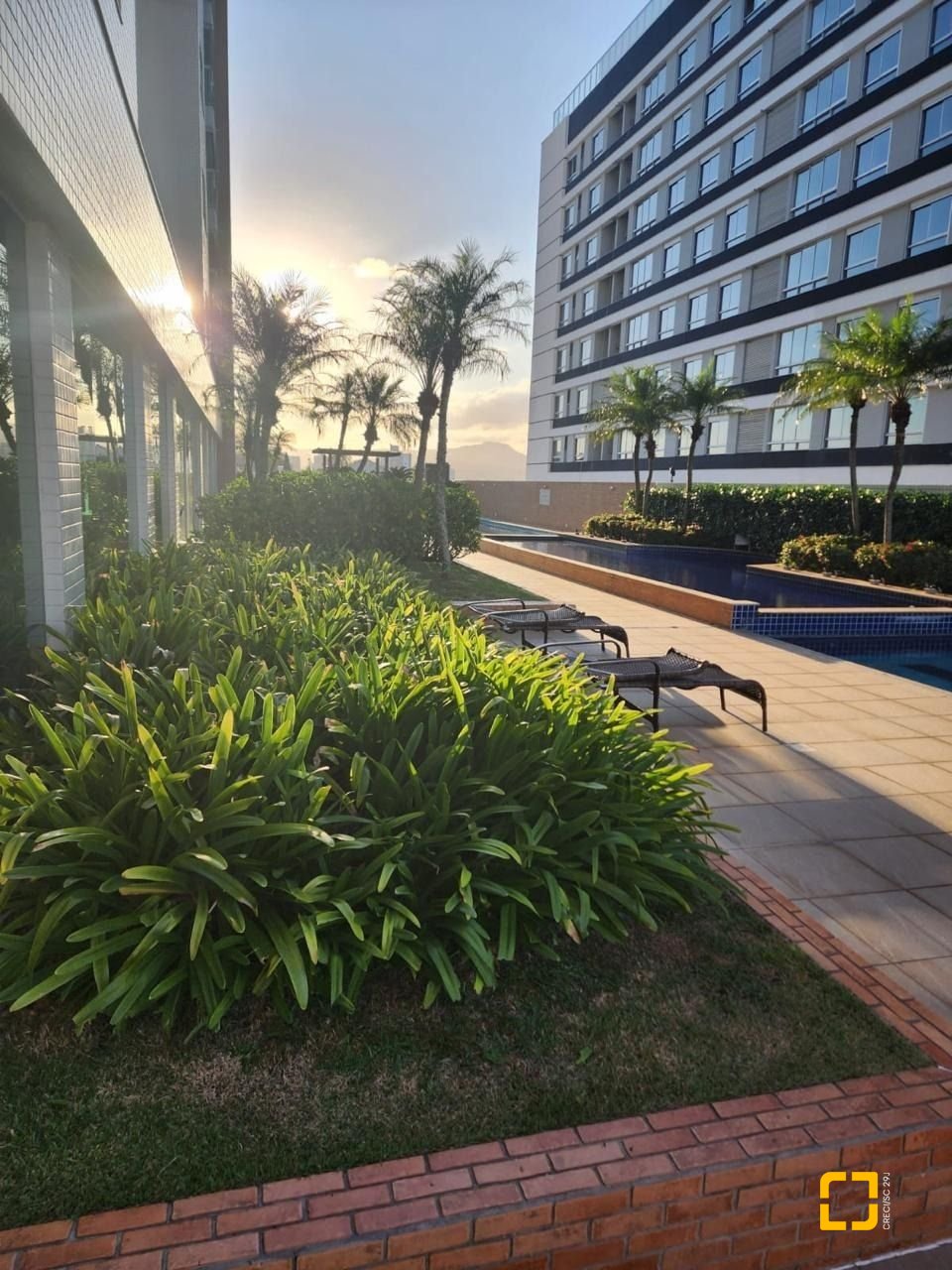Apartamento com 109m², 4 quartos (sendo 1 suíte), 2 garagens, no bairro Jardim Atlântico em Florianópolis