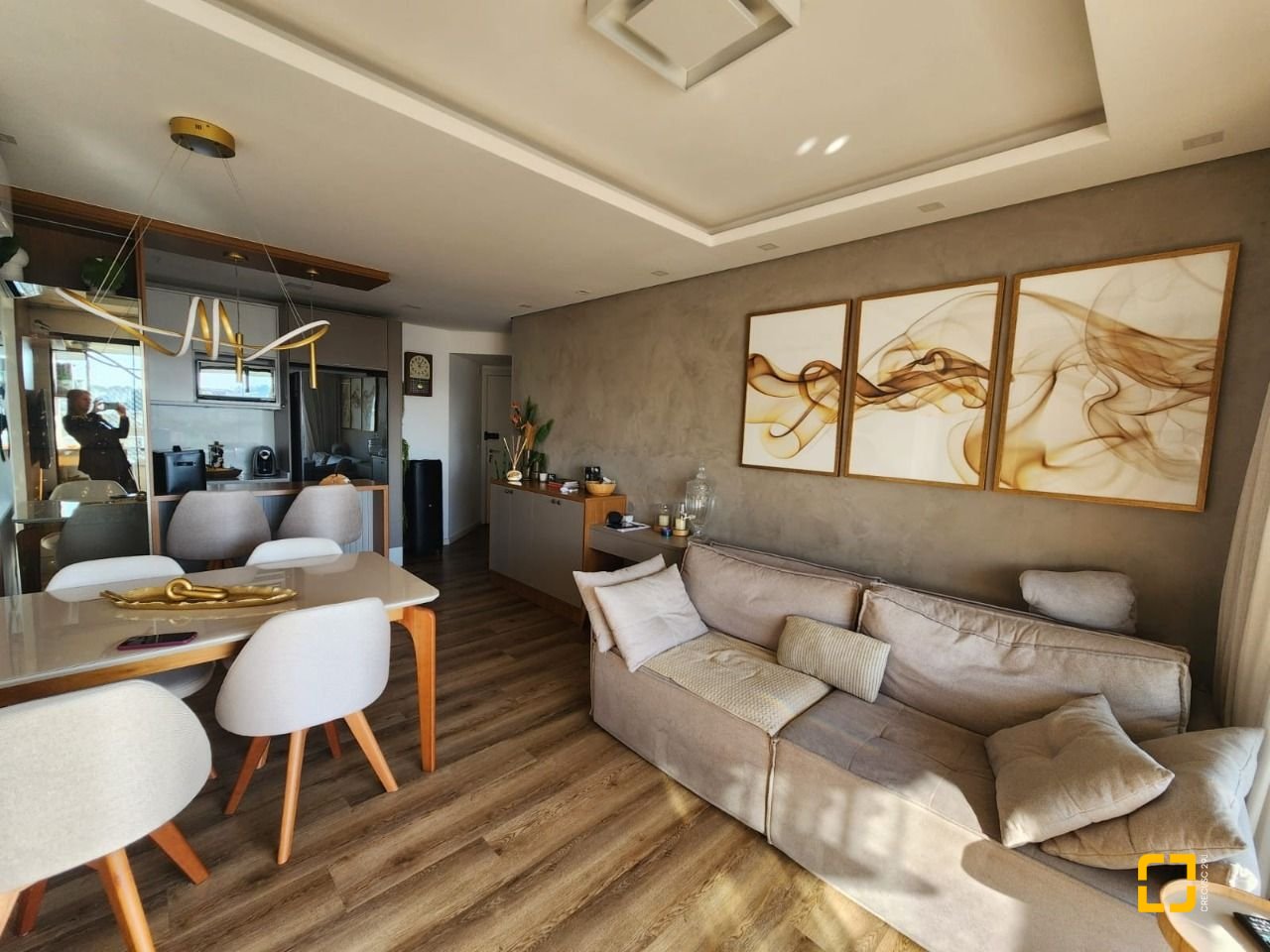 Apartamento com 111m², 4 quartos (sendo 1 suíte), 4 garagens, no bairro Abraão em Florianópolis