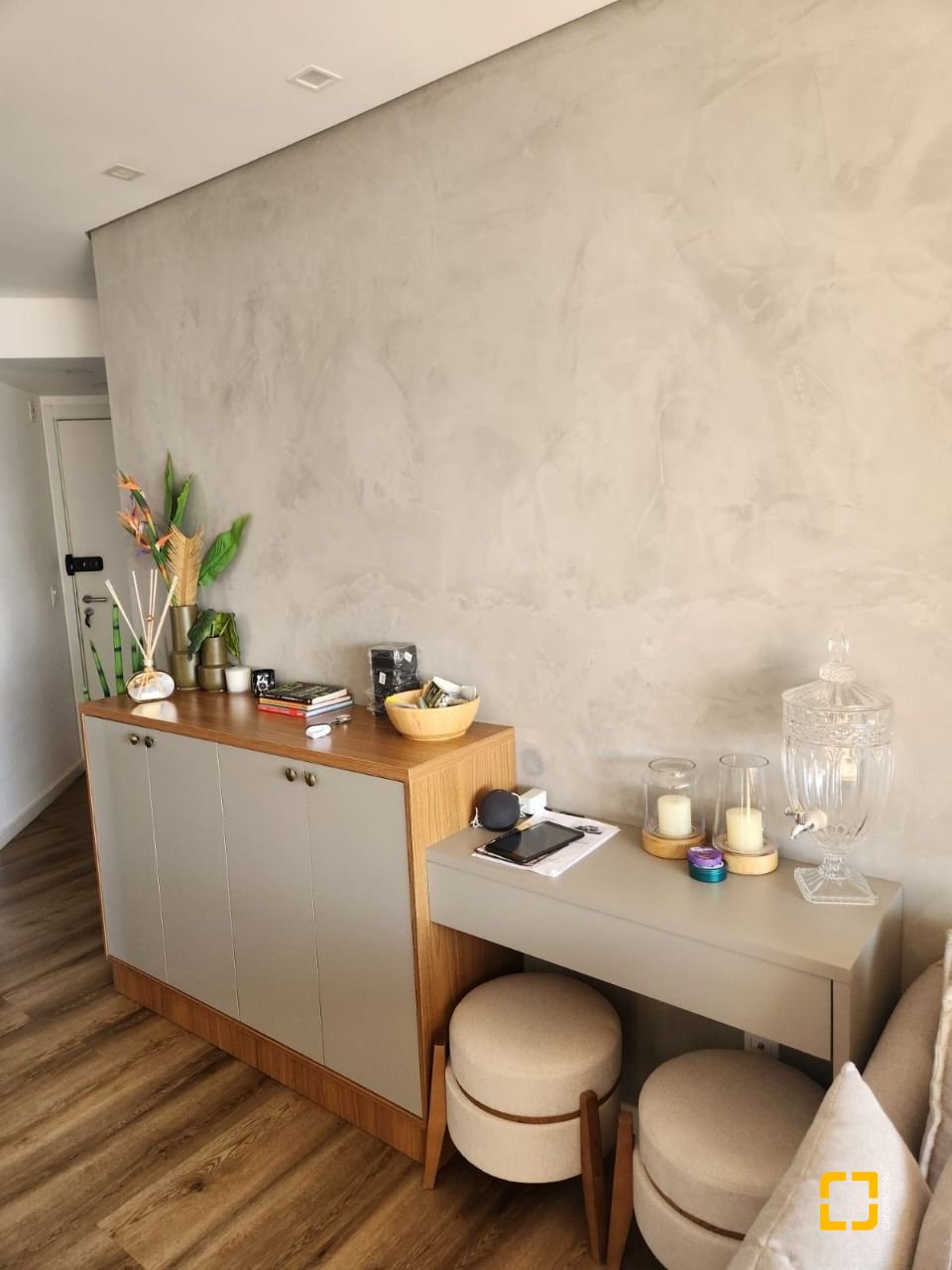 Apartamento com 111m², 4 quartos (sendo 1 suíte), 4 garagens, no bairro Abraão em Florianópolis