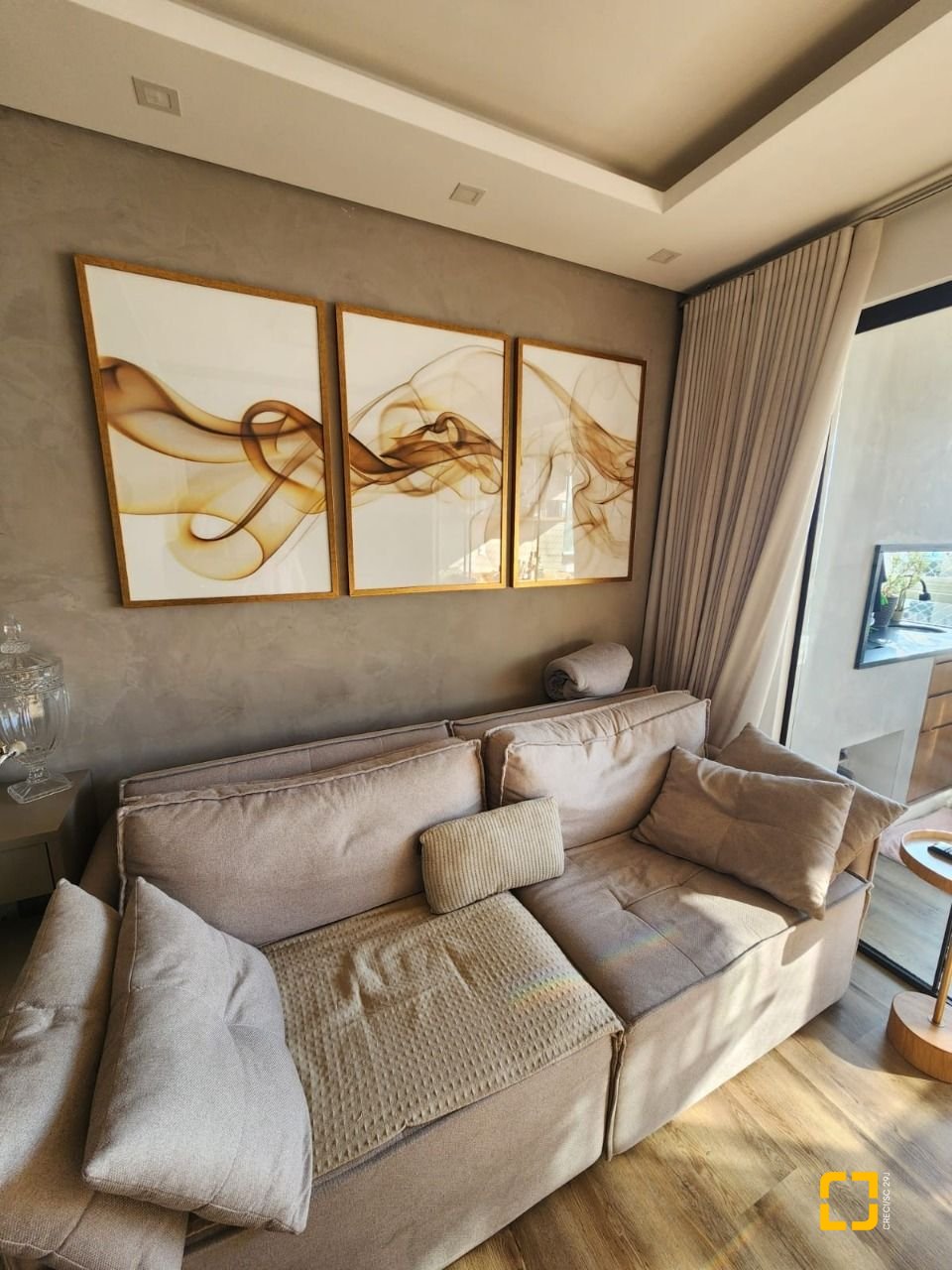 Apartamento com 111m², 4 quartos (sendo 1 suíte), 4 garagens, no bairro Abraão em Florianópolis