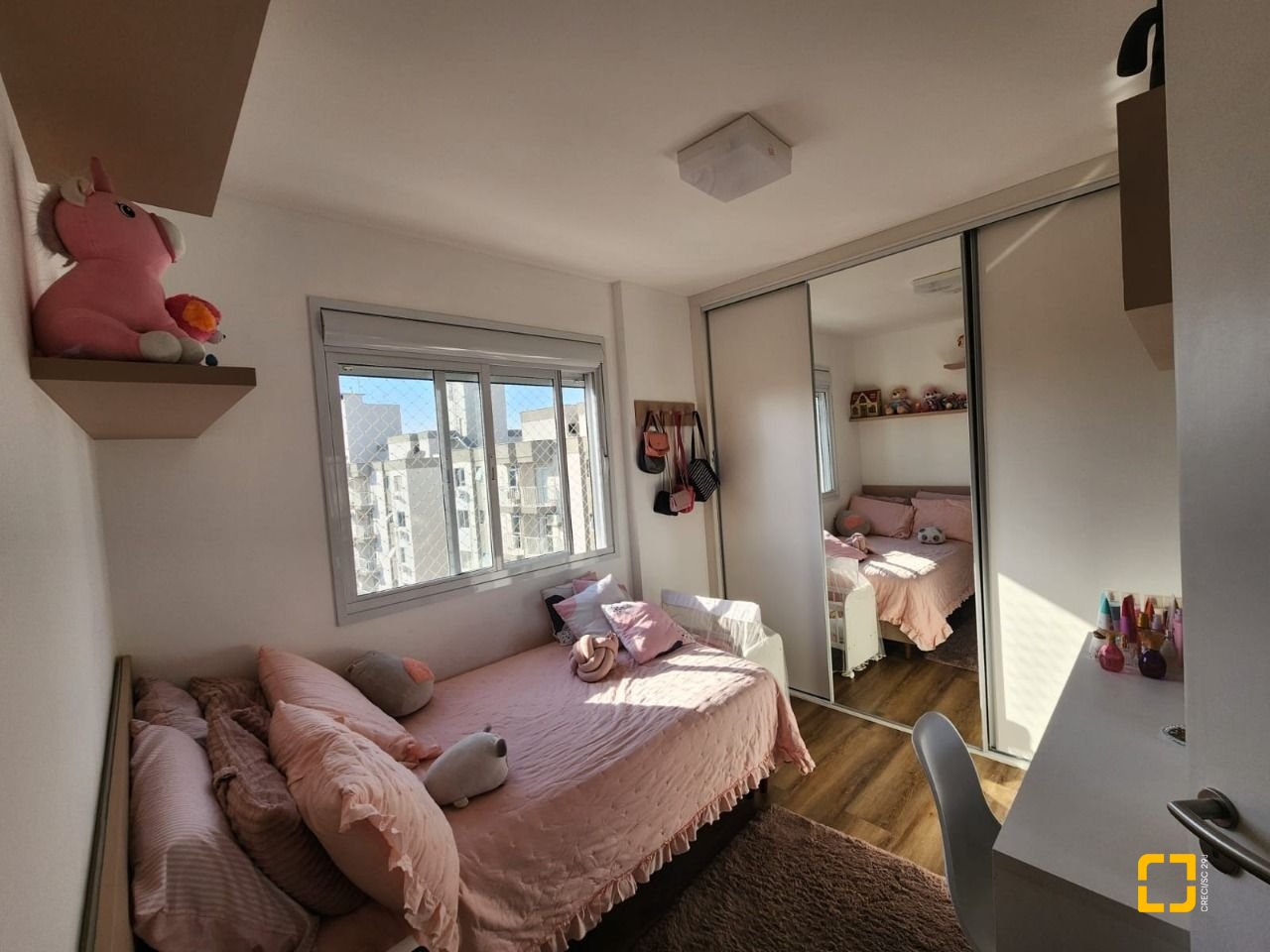 Apartamento com 111m², 4 quartos (sendo 1 suíte), 4 garagens, no bairro Abraão em Florianópolis