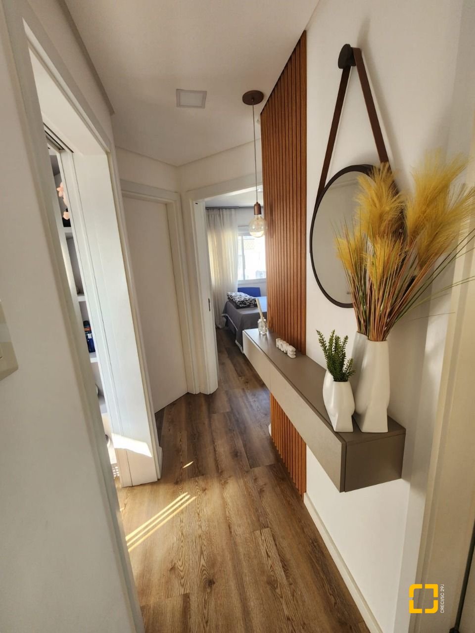 Apartamento com 111m², 4 quartos (sendo 1 suíte), 4 garagens, no bairro Abraão em Florianópolis