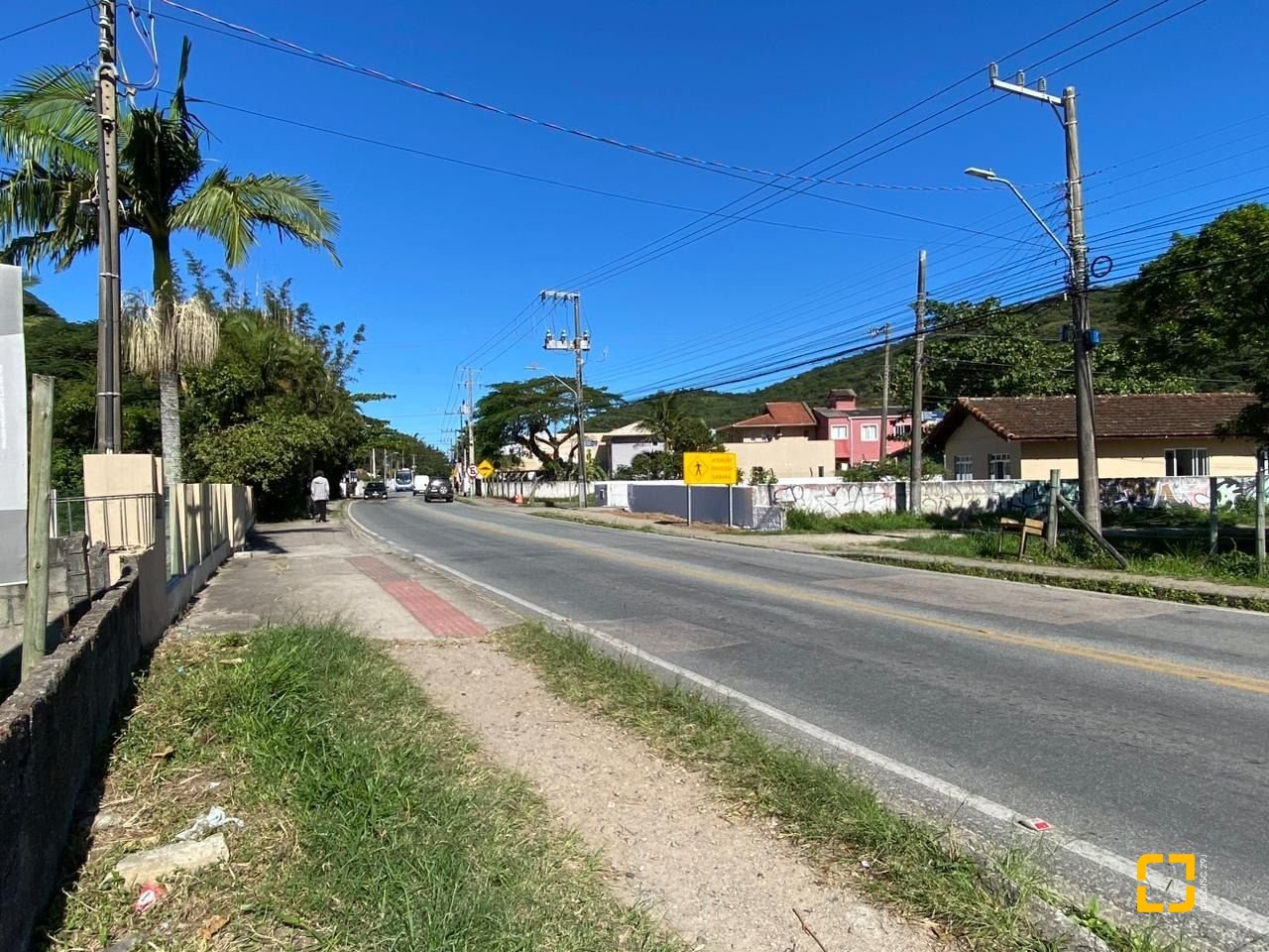 Terreno com 2431m², no bairro Armação do Pântano do Sul em Florianópolis