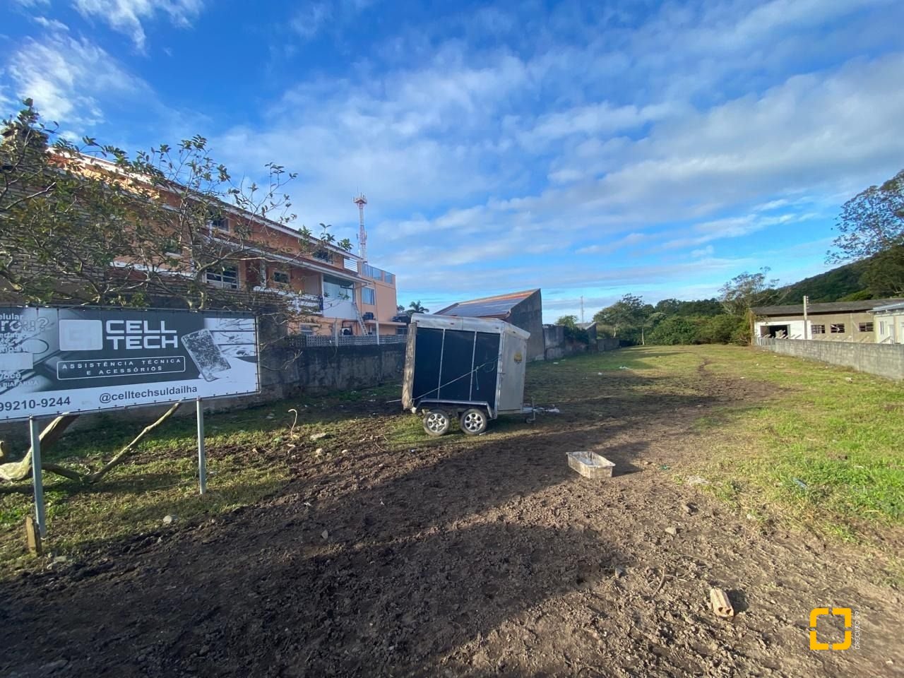 Terreno com 2431m², no bairro Armação do Pântano do Sul em Florianópolis