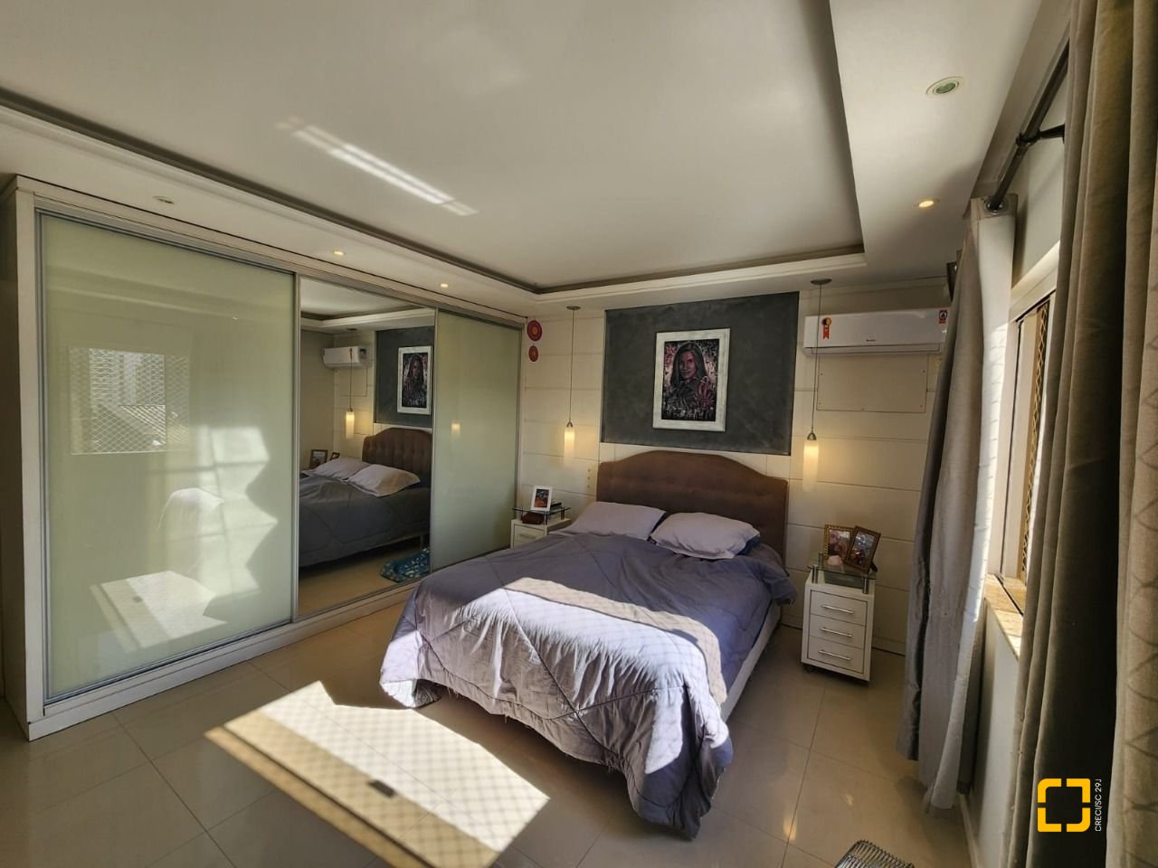 Casa com 204m², 5 quartos (sendo 1 suíte), 4 garagens, no bairro Agronômica em Florianópolis
