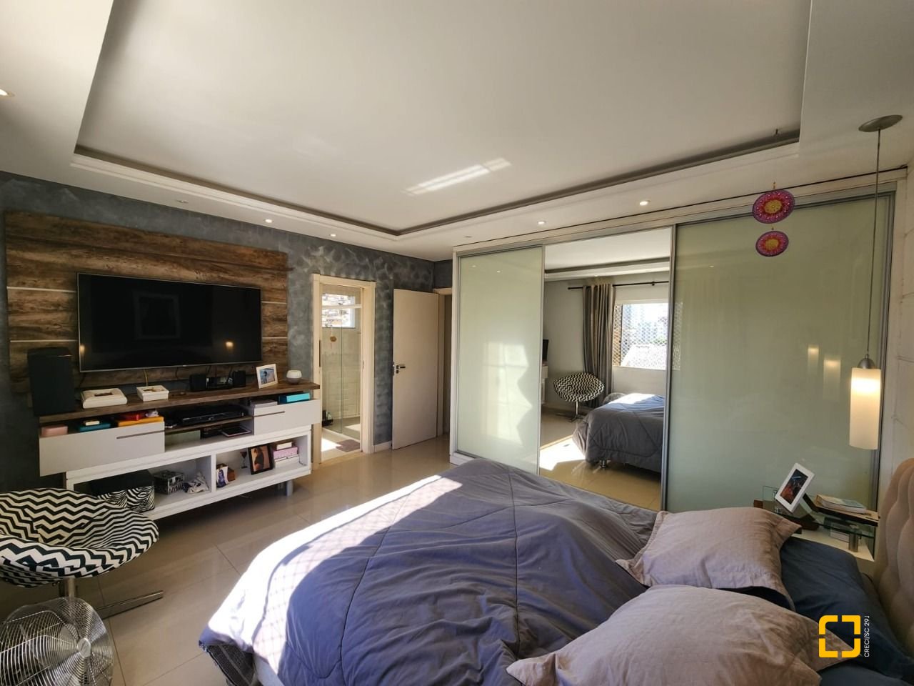 Casa com 204m², 5 quartos (sendo 1 suíte), 4 garagens, no bairro Agronômica em Florianópolis