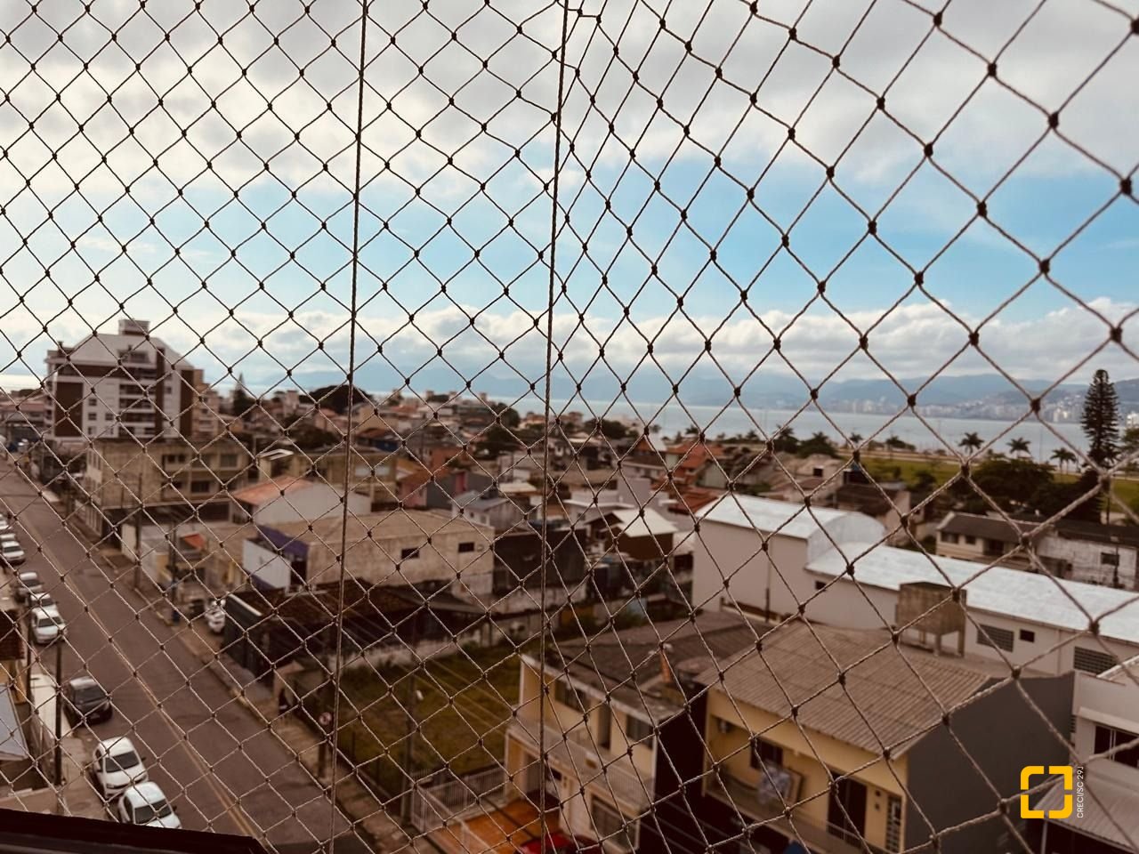 Apartamento com 170m², 3 quartos (sendo 1 suíte), 2 garagens, no bairro Balneário em Florianópolis