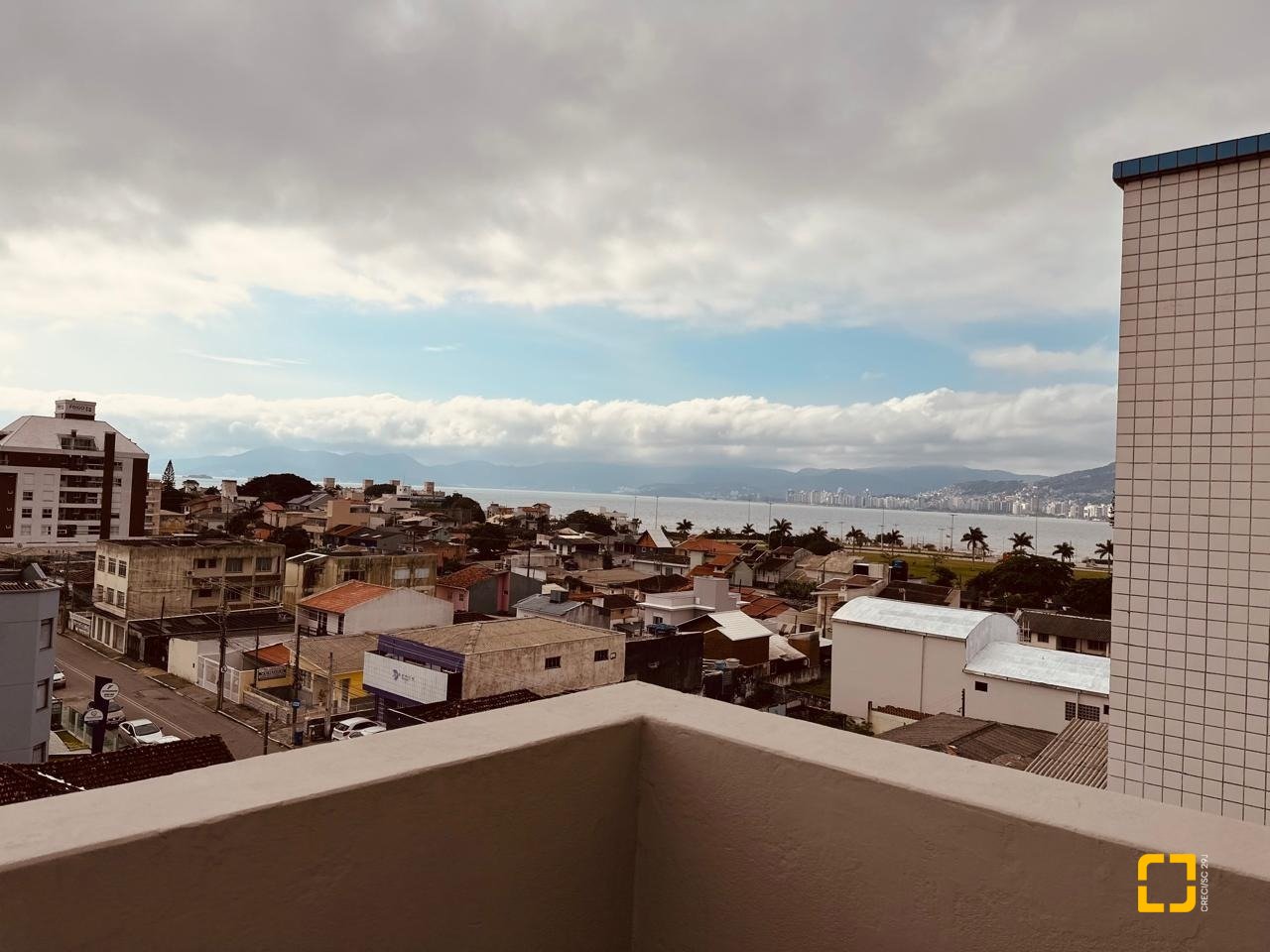 Apartamento com 170m², 3 quartos (sendo 1 suíte), 2 garagens, no bairro Balneário em Florianópolis