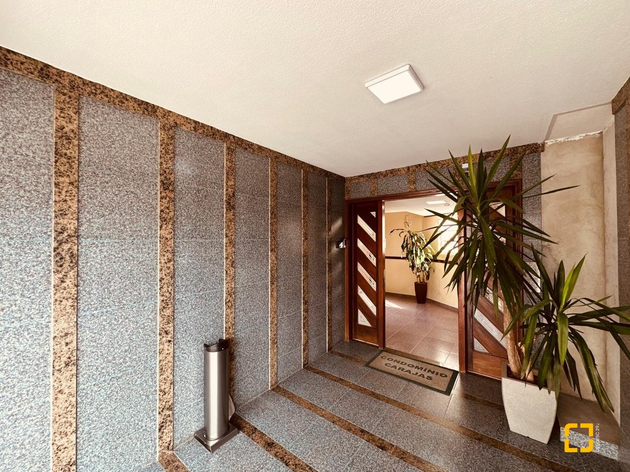 Apartamento com 170m², 3 quartos (sendo 1 suíte), 2 garagens, no bairro Balneário em Florianópolis