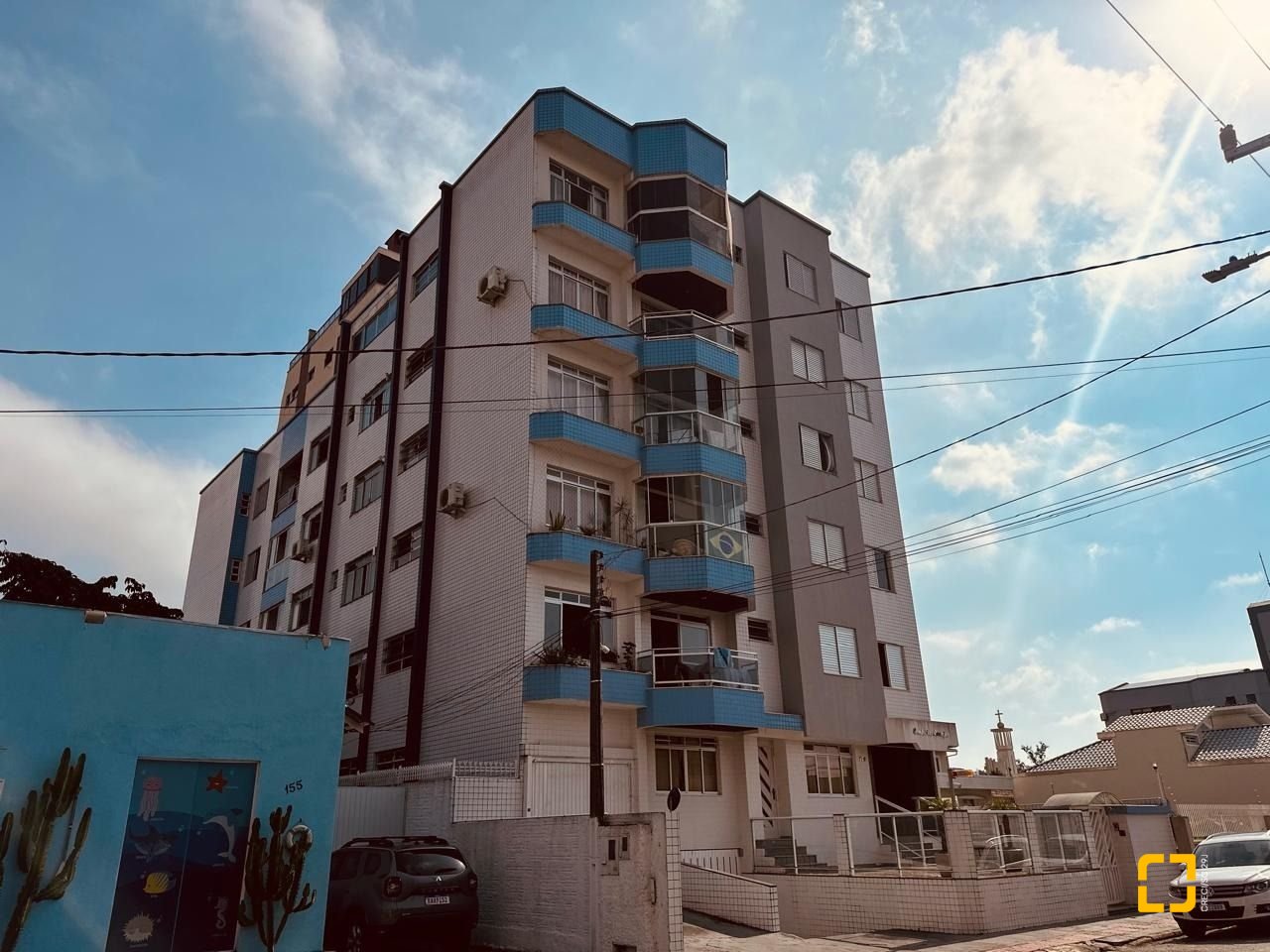 Apartamento com 170m², 3 quartos (sendo 1 suíte), 2 garagens, no bairro Balneário em Florianópolis
