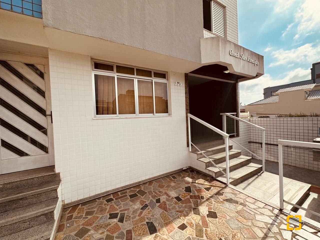 Apartamento com 170m², 3 quartos (sendo 1 suíte), 2 garagens, no bairro Balneário em Florianópolis
