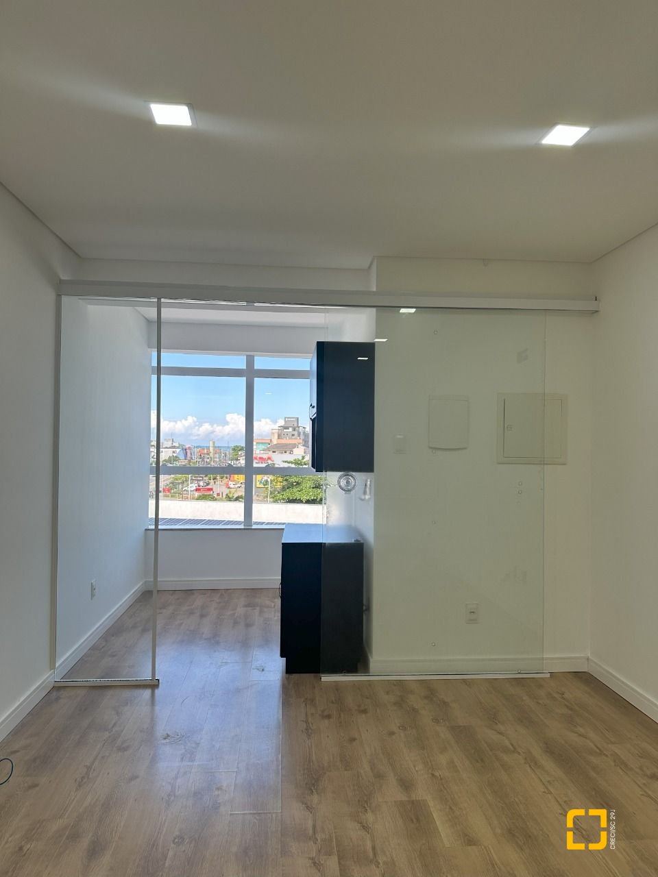 Sala com 30m², no bairro Ingleses em Florianópolis