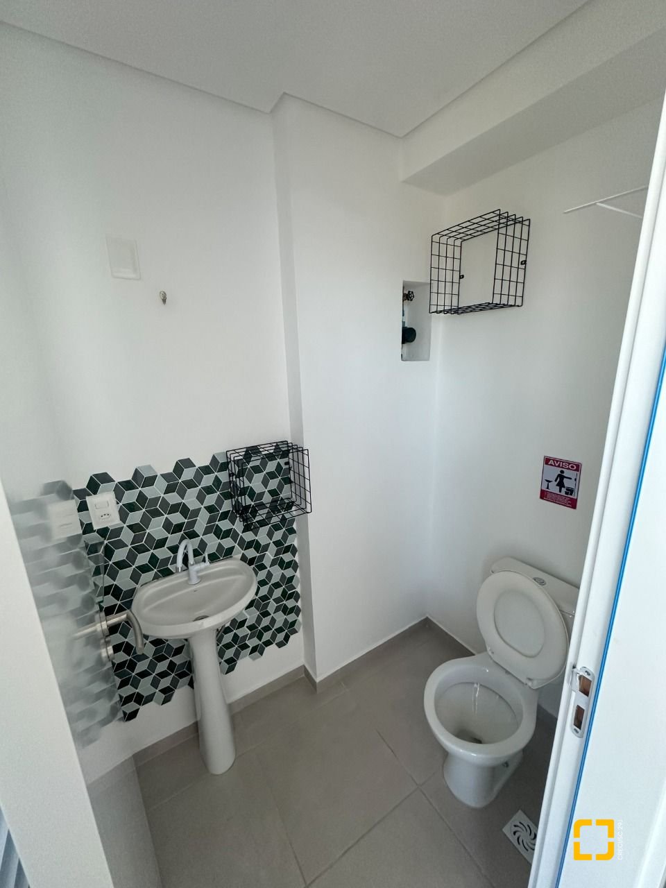 Sala com 30m², no bairro Ingleses em Florianópolis